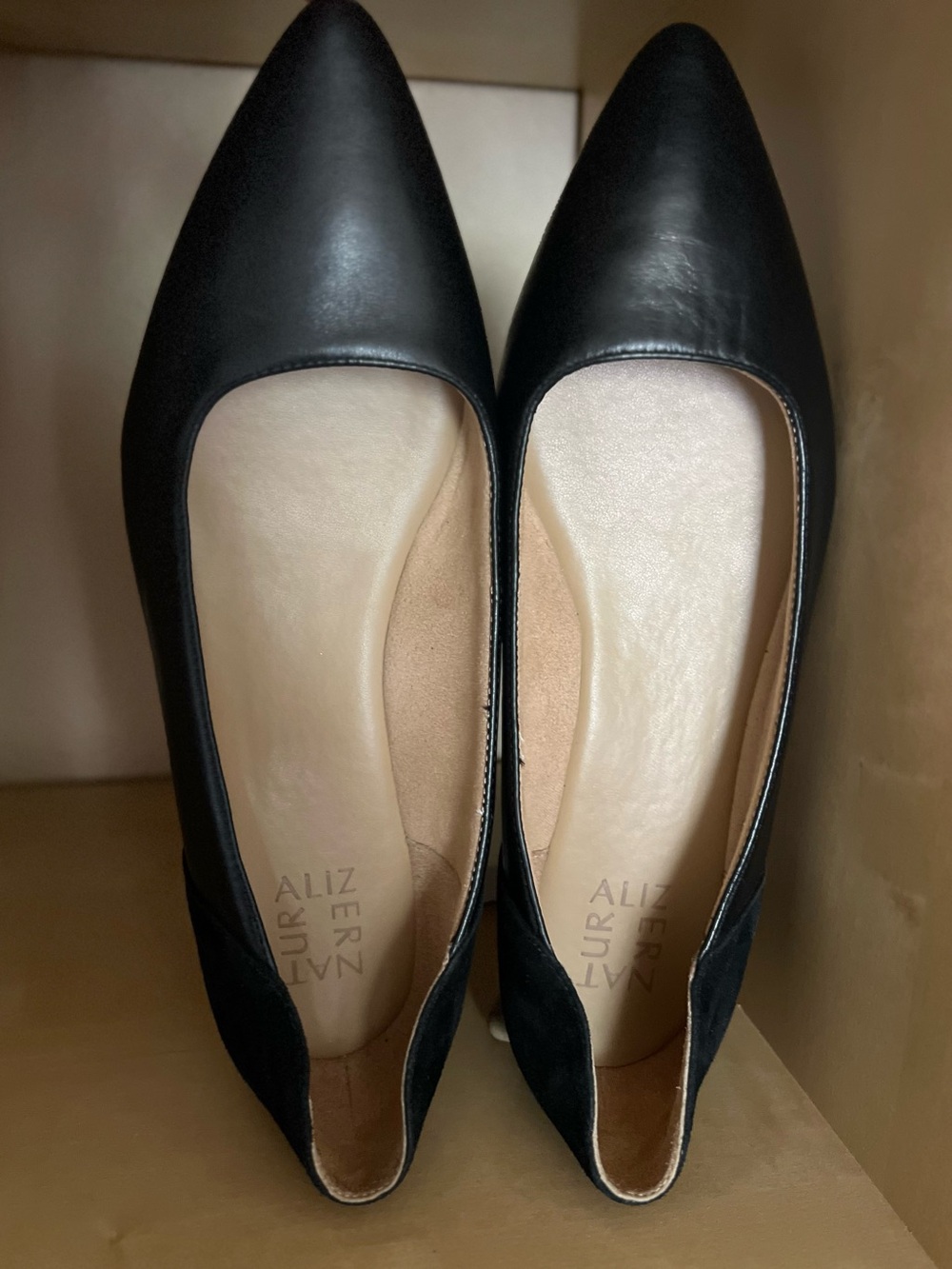 Naturalizer Rayna Black Leather & Suede Pointed Toe Flats - Size 9W/39 - Picture 7 of 9